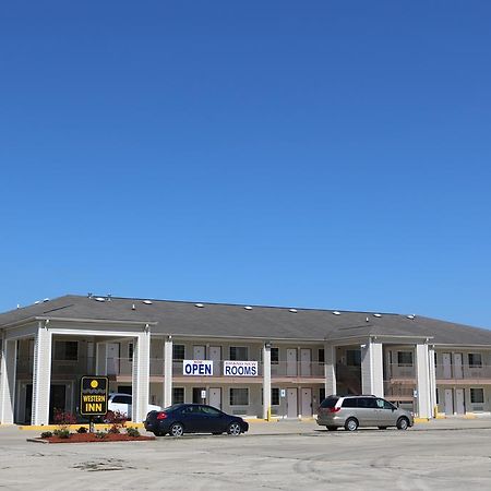 Western Inn Baker Extérieur photo
